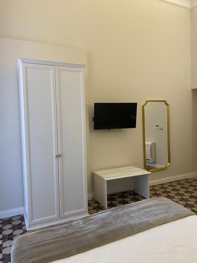 Domus Iole Appartamento Nel Centro Storico Catania Ngoại thất bức ảnh