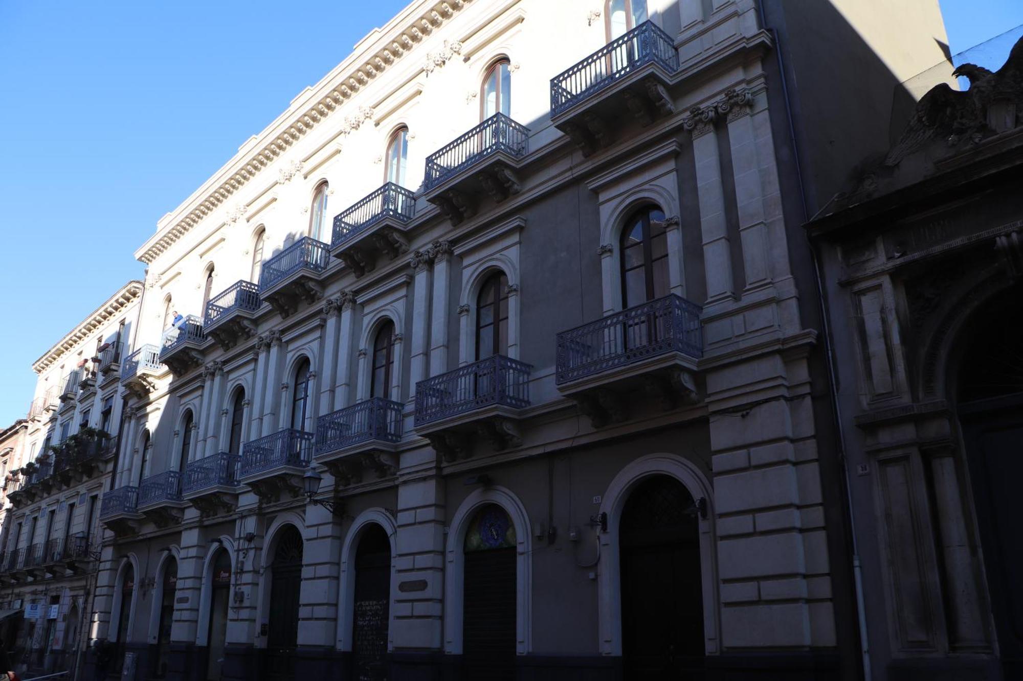 Domus Iole Appartamento Nel Centro Storico Catania Ngoại thất bức ảnh