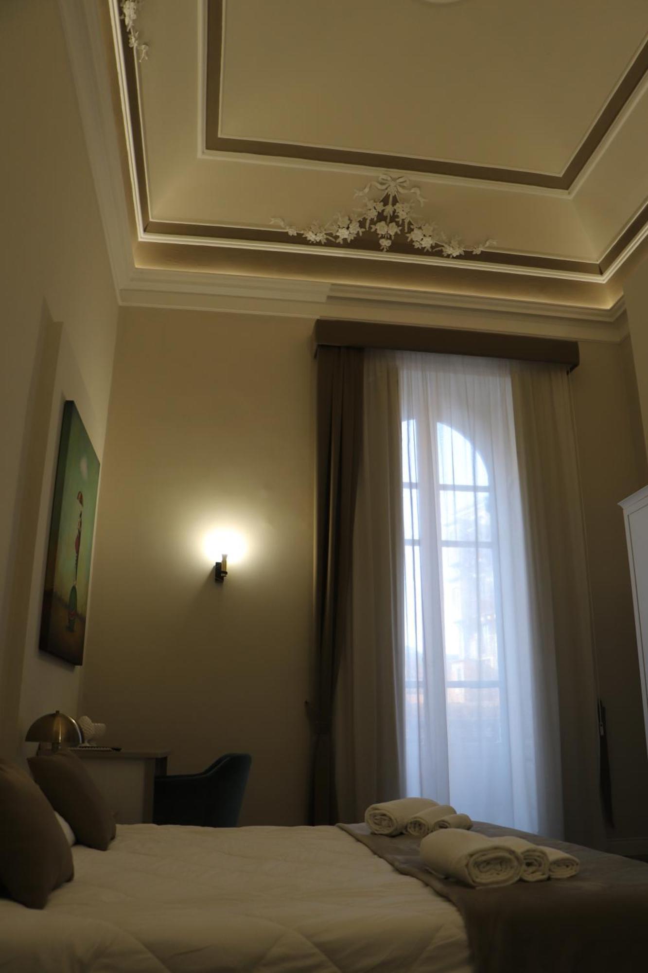Domus Iole Appartamento Nel Centro Storico Catania Ngoại thất bức ảnh